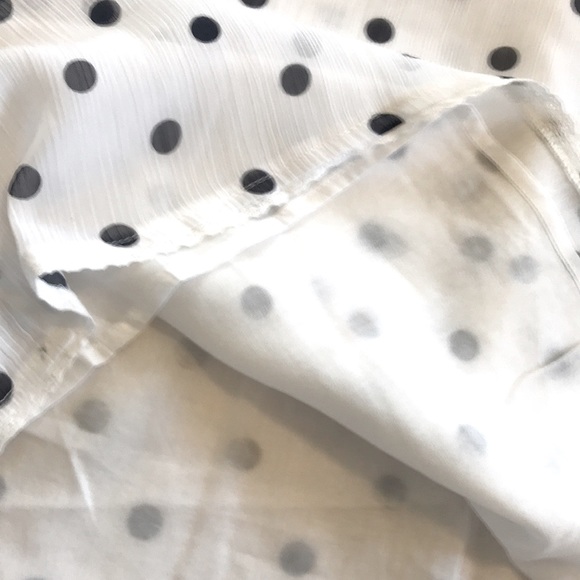 HOLLISTER Polka Dot Top w/Back Bow Detail - Picture 9 of 11